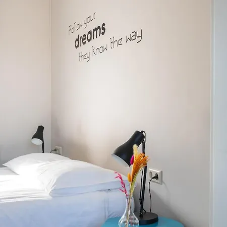 Hoeve De Binnenplaets - Appartementen - Glamping - Familieverblijf Schimmert