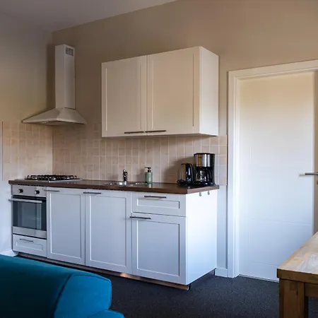 Hoeve De Binnenplaets - - Glamping - Familieverblijf Schimmert