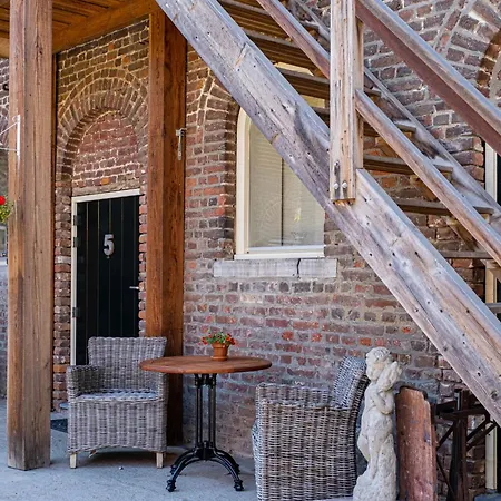 Apartament Hoeve De Binnenplaets *