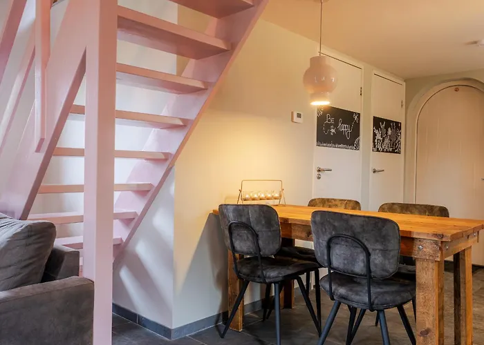 Hoeve De Binnenplaets - Appartementen - Glamping - Familieverblijf * Schimmert