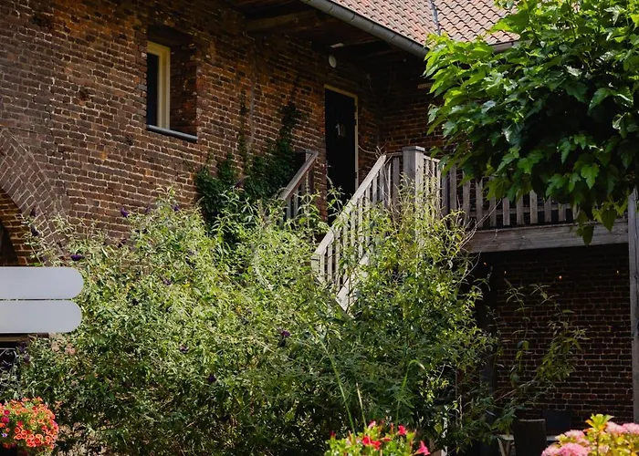 Hoeve De Binnenplaets - Appartementen - Glamping - Familieverblijf * Schimmert